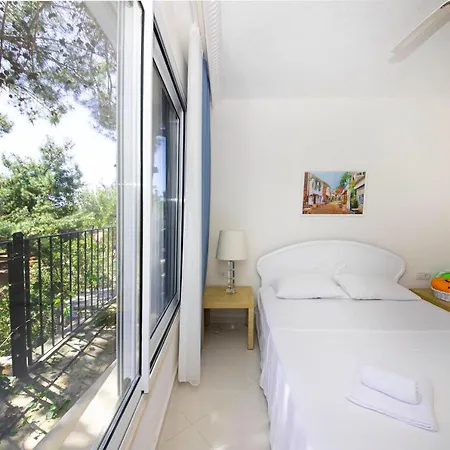 Διαμέρισμα Amazing House Inside A Forest With Shared Pool In Bodrum, Mugla Αλικαρνασσός